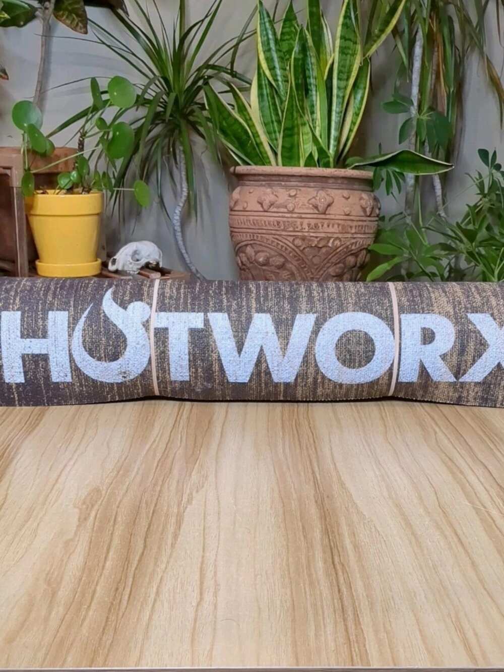 HOTWORX YOGA MAT 72"X24" NON SLIP TEXTURED HEMP FIBER GYM WORKOUT